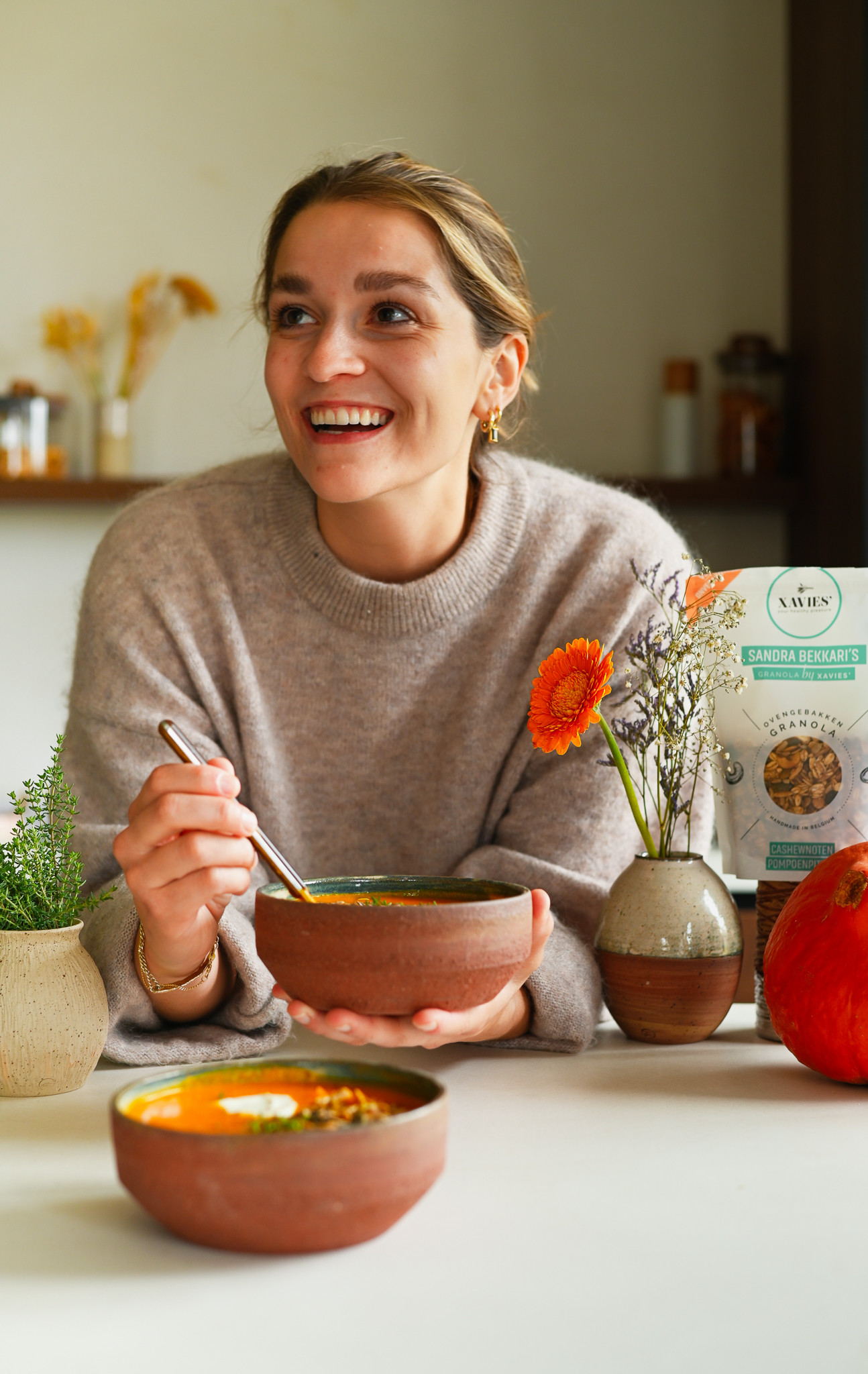 Soupe de potiron rôti avec granola croustillant